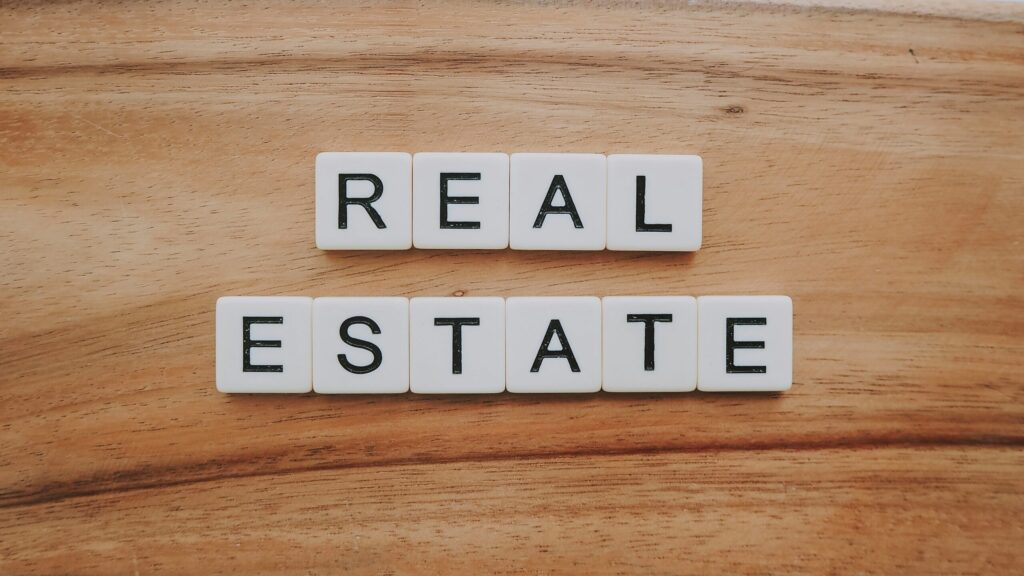 Real Estate Agent Retention: Using Consistent Print to Build Your Brand’s Internal Culture